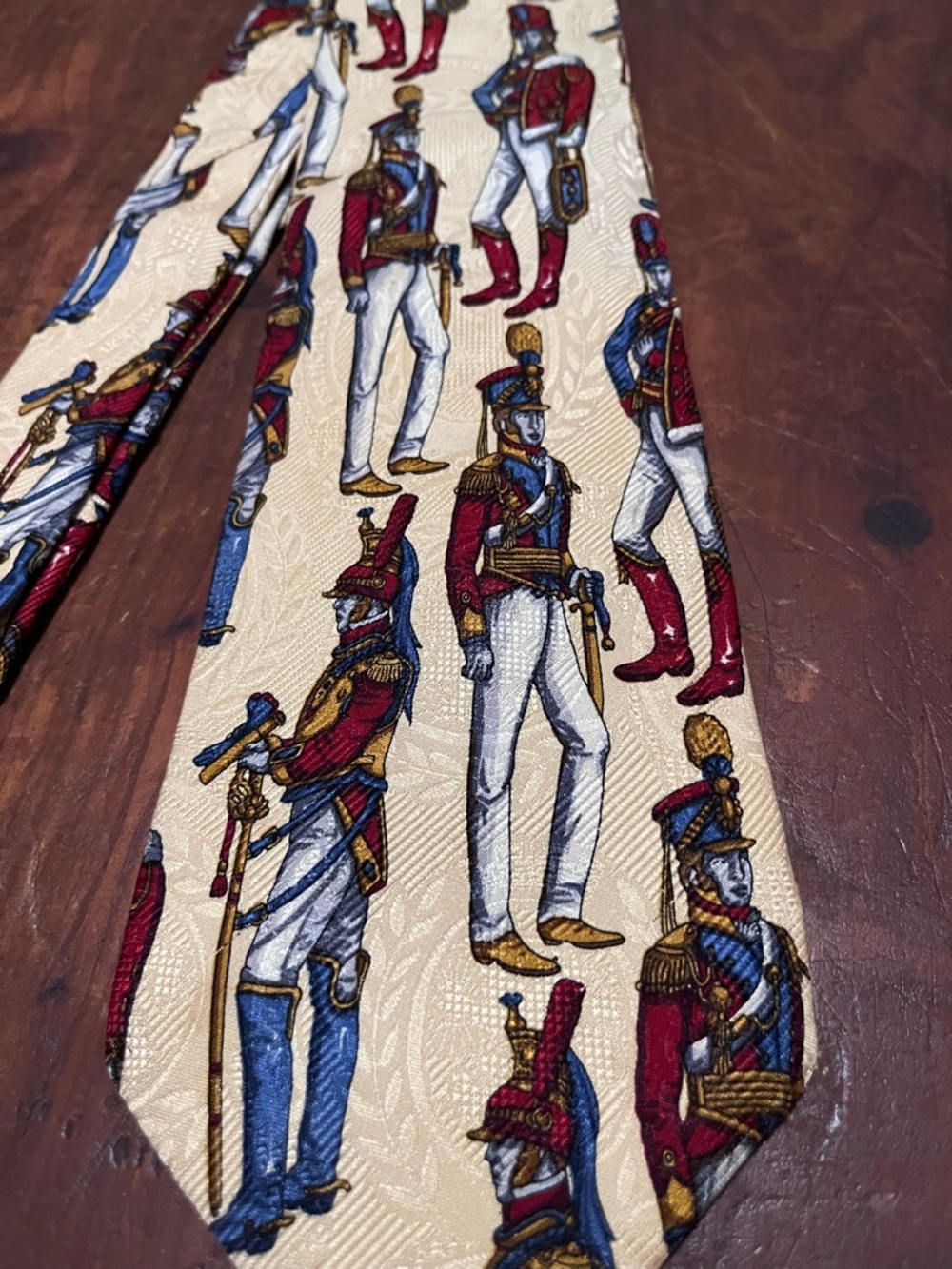 Tommy Hilfiger 100% Silk Navy & Red Uniformed Soldiers Tie - Picture 8 of 9